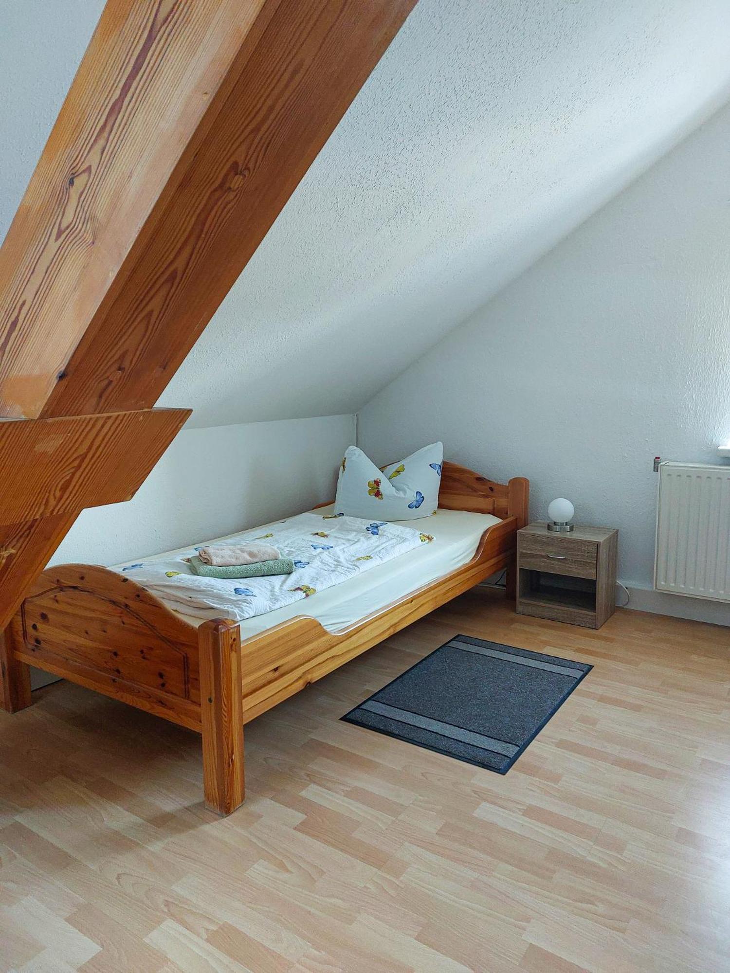 Zur Deutschen Eiche - Fruehstueckspension Und Ferienwohnungen Großschönau Zimmer foto