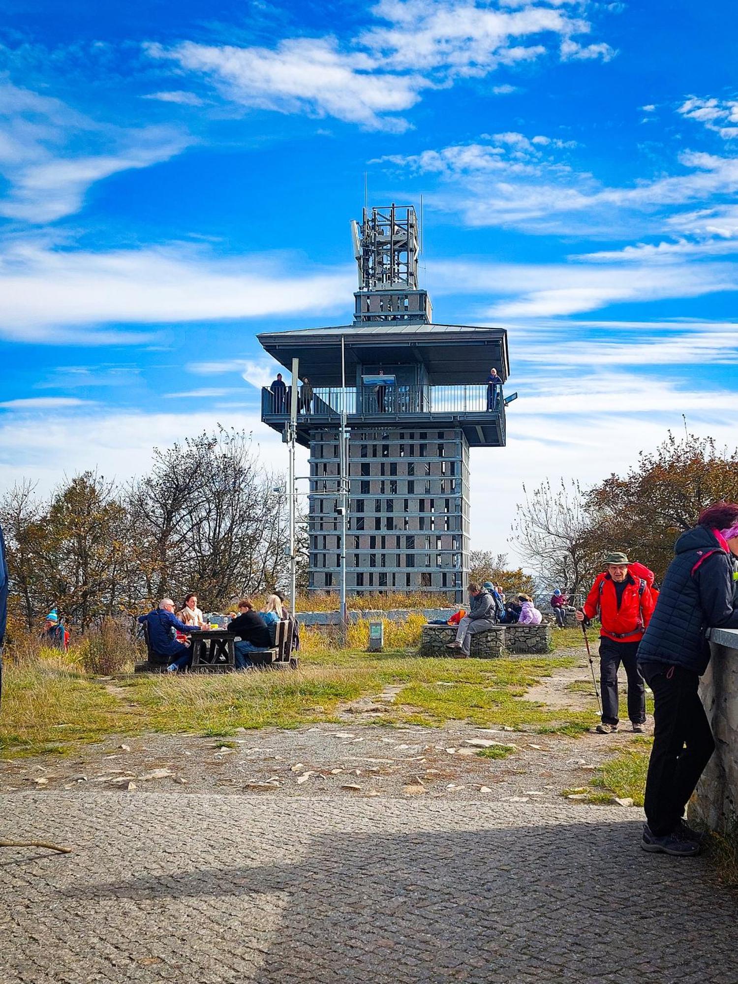Zur Deutschen Eiche - Fruehstueckspension Und Ferienwohnungen Großschönau Exterior foto
