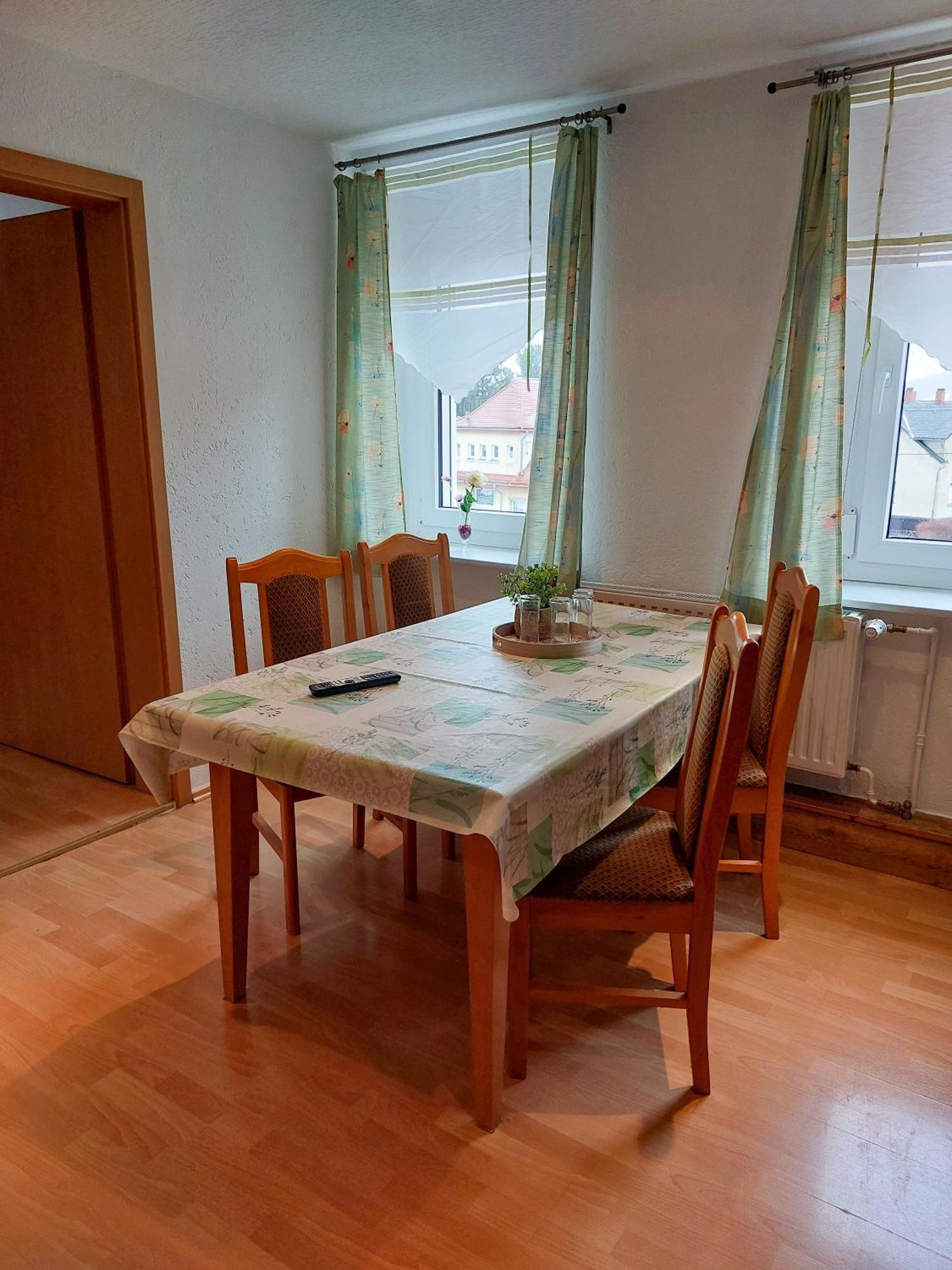 Zur Deutschen Eiche - Fruehstueckspension Und Ferienwohnungen Großschönau Zimmer foto