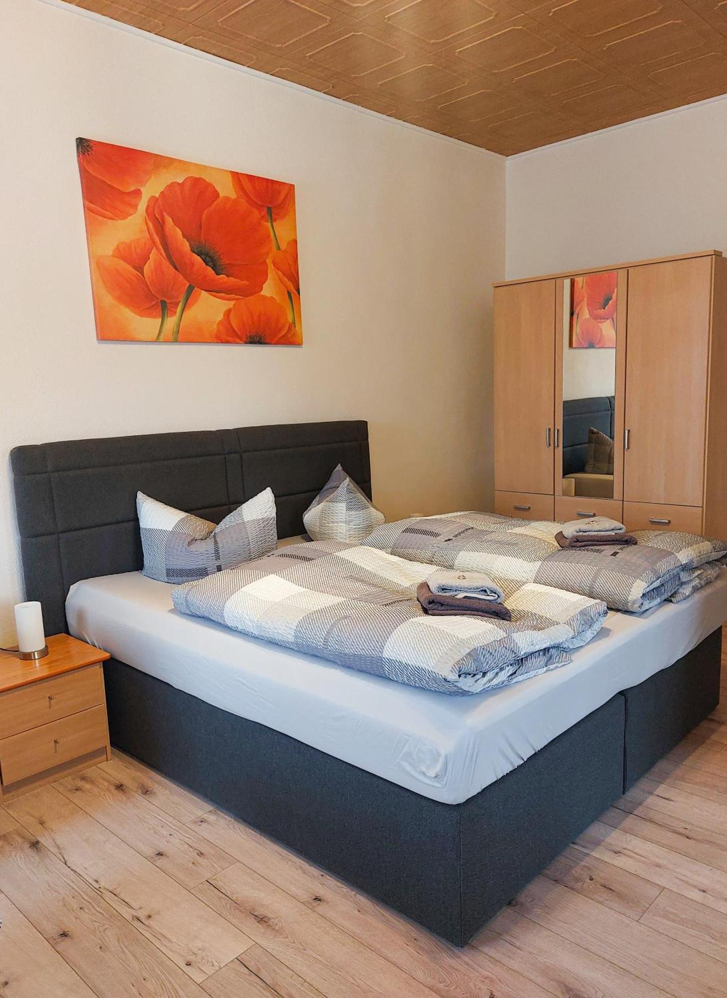 Zur Deutschen Eiche - Fruehstueckspension Und Ferienwohnungen Großschönau Zimmer foto