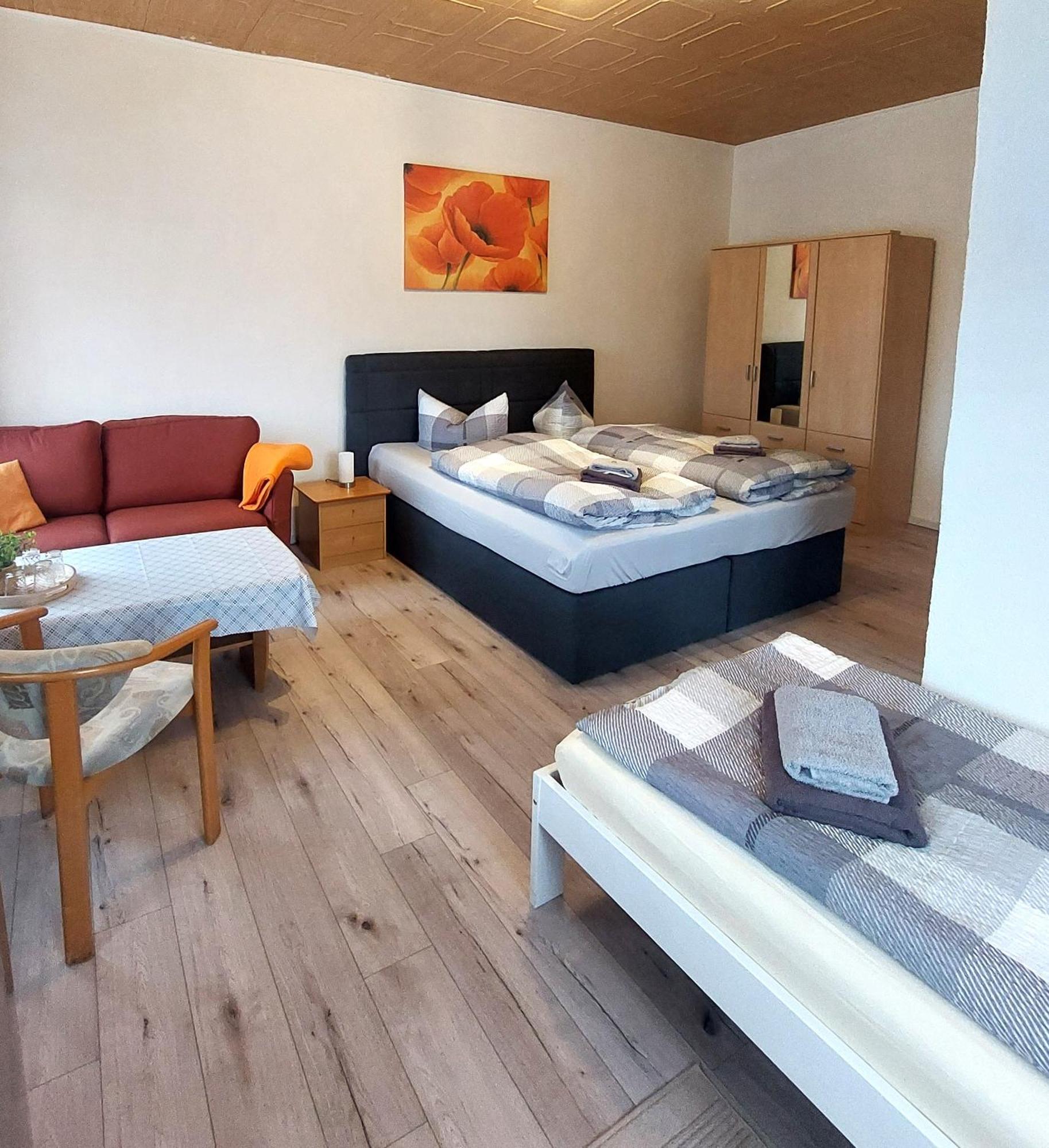 Zur Deutschen Eiche - Fruehstueckspension Und Ferienwohnungen Großschönau Zimmer foto